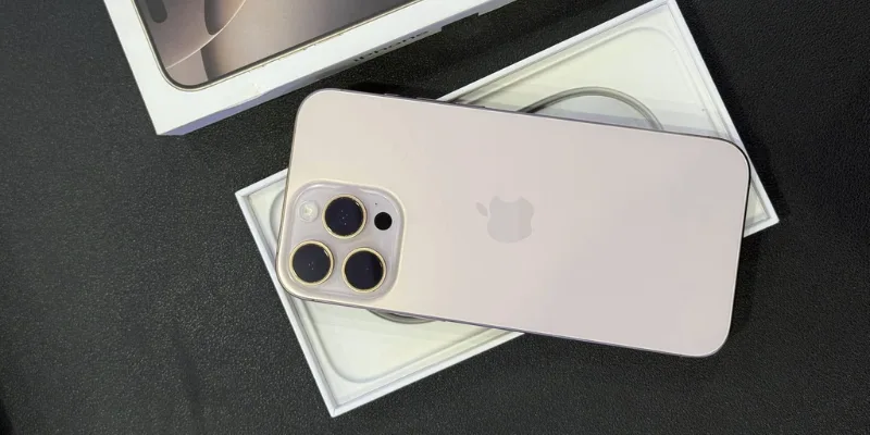 Mẫu điện thoại quốc dân iPhone 16 Pro Max