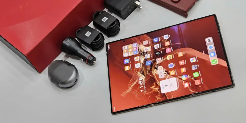 Điện thoại Huawei Mate XT Ultimate